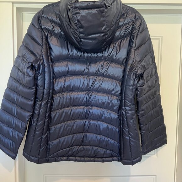 Andrew Marc Women’s Navy Packable Lightweight Premium Down Jacket, XXL - Picture 5 of 10